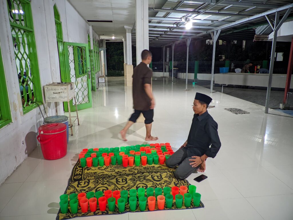 Persiapan Makan Minum Setelah Zikir Bersama